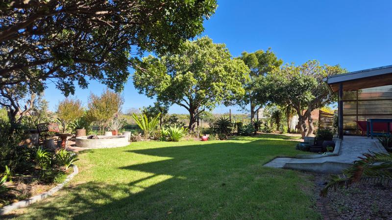 5 Bedroom Property for Sale in Franskraal Western Cape